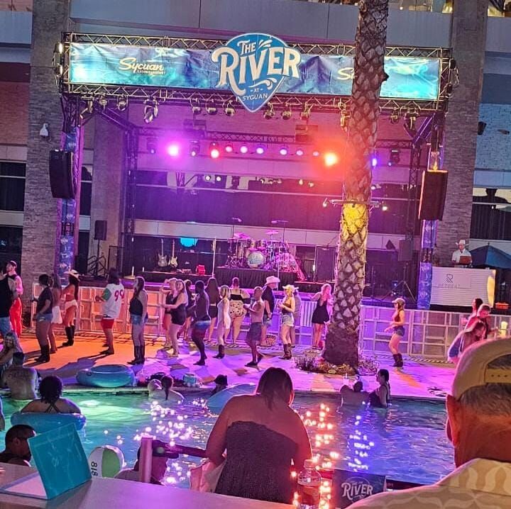 Sycuan’s Sexy Poolside Concert Series Blends Country Vibes with Swimsuit Chic